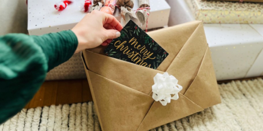 18 Easy & Unique Christmas Gift Wrapping Ideas To Try This Year