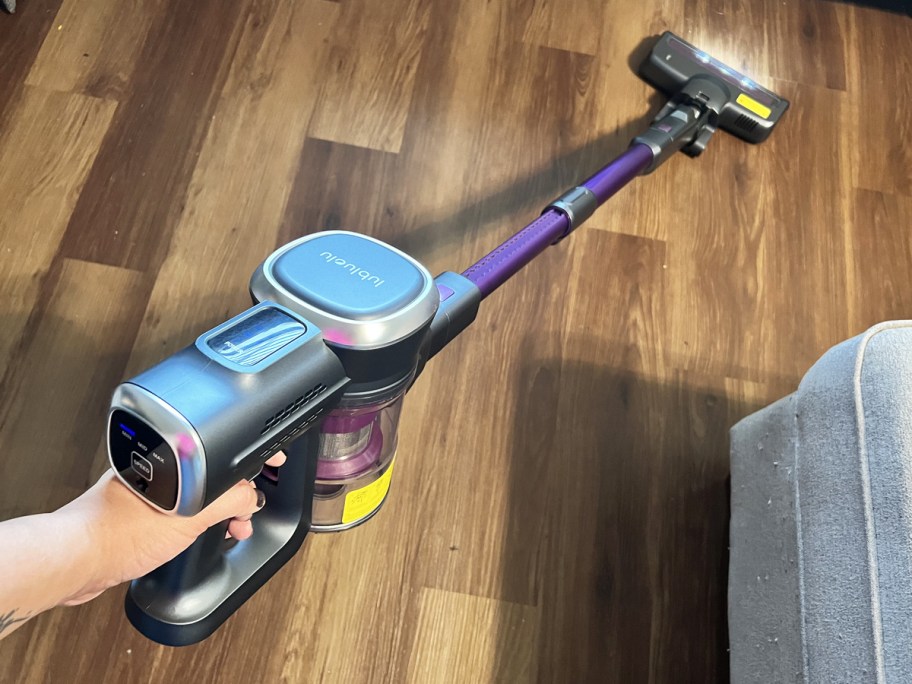 using cordless vacuum on hardwood floors