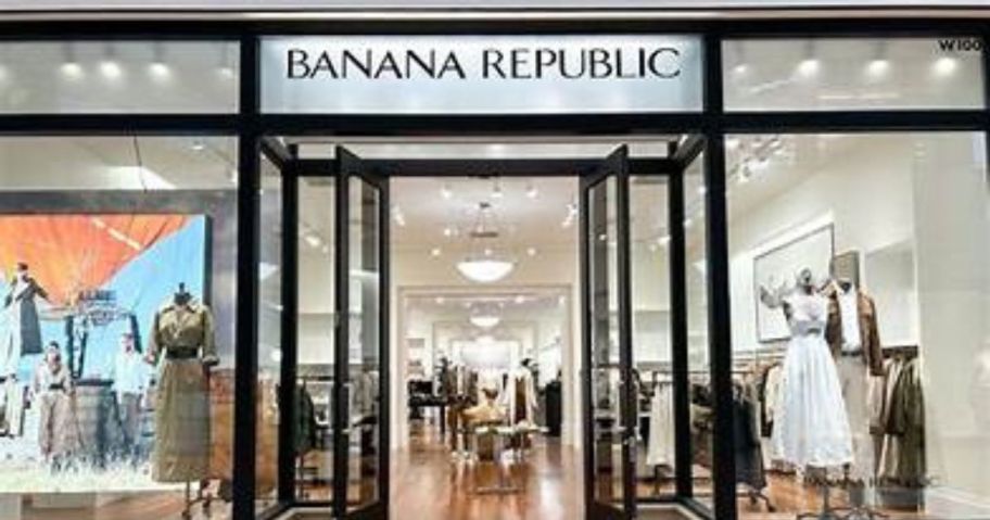 banana republic storefront