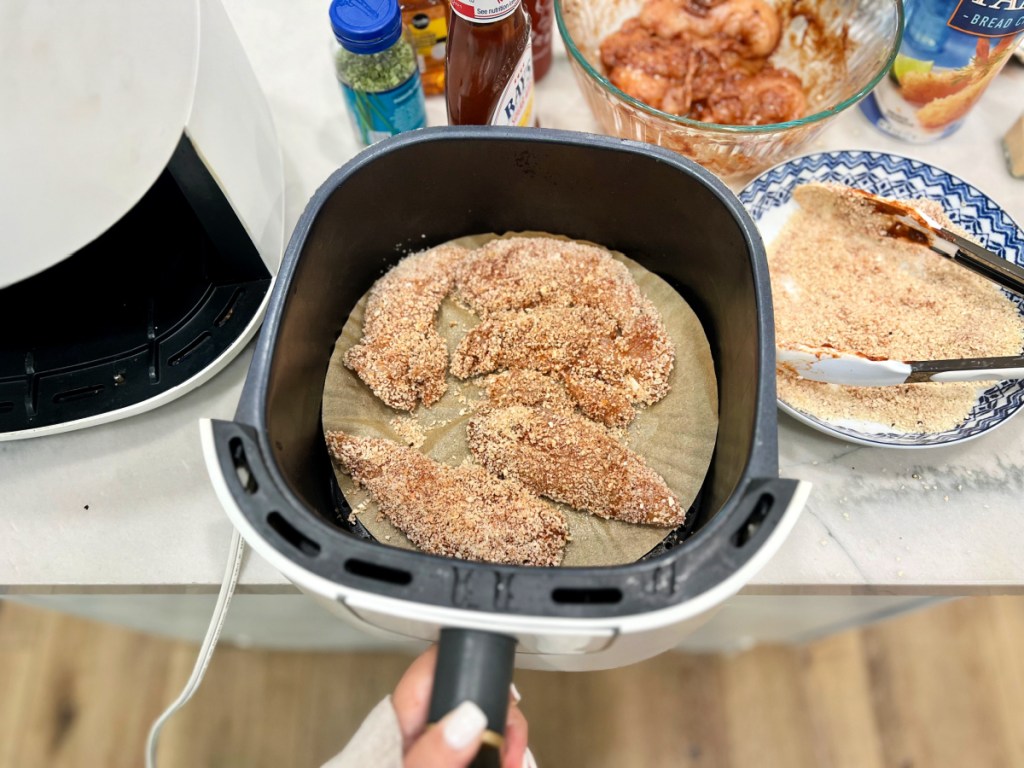 putting chicken in the air fryer