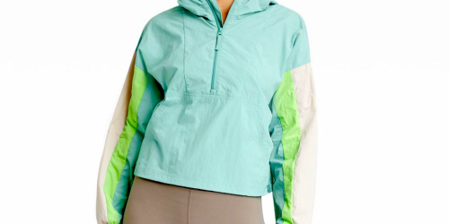 JoyLab Women’s Pullover Windbreaker Just $28 on Target.online (Reg. $40)