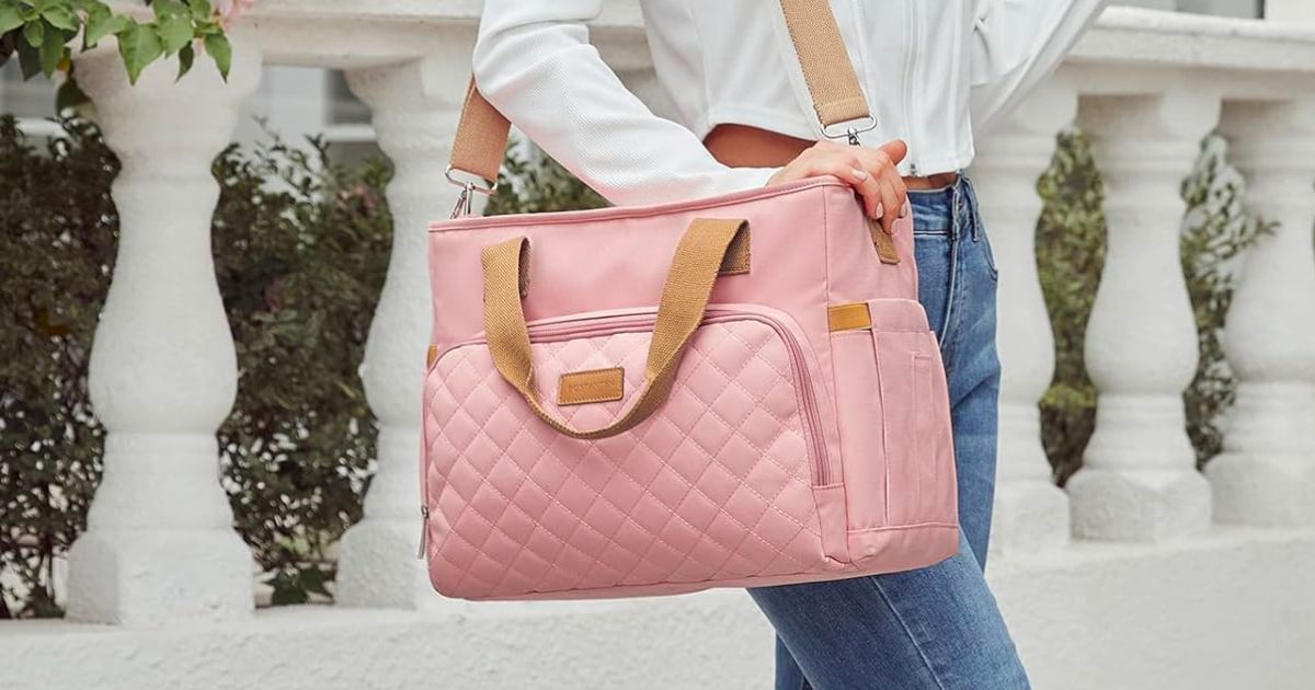 Large Insulated Lunch a woman carrying a pink Cooler bag