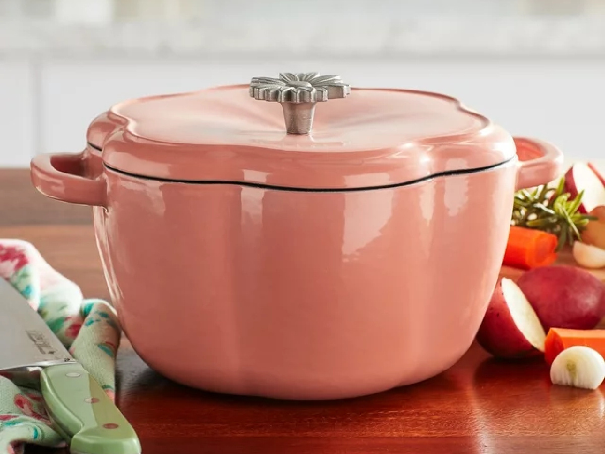 flower shaped dutch oven on counter in pink shade