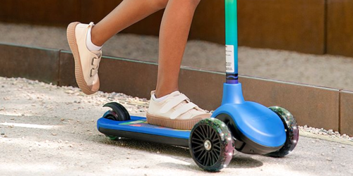 Crayola Kids Customizable 3-Wheel Kick Scooter Just $24.50 on Kohls.online (Regularly $49)