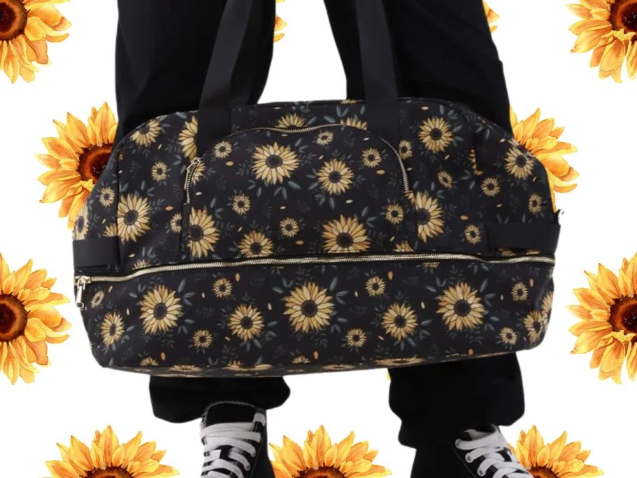 No Boundaries Weekender Bags Only $14.99 on Walmart.online (Regularly $25)