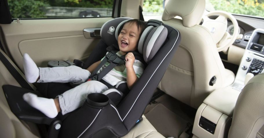 kid sitting in Safety 1st Grow & Go Extend 'n Ride LX All-in-One Convertible Car Seat in car