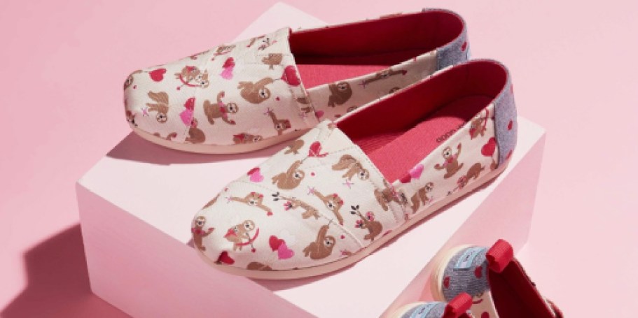 EXTRA 40% Off TOMS Promo Code | Cute Styles from $12