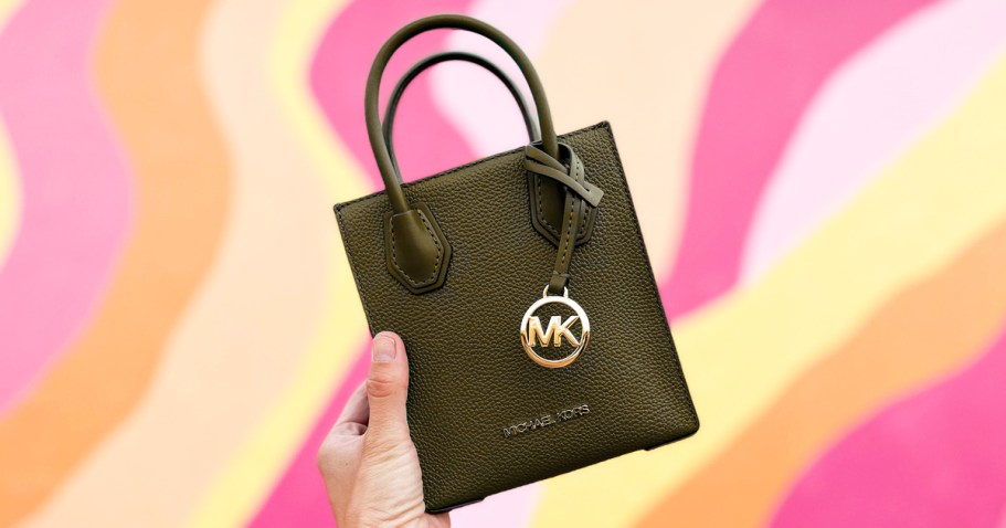 OVER 85% Off Michael Kors Bags + Free Shipping | Styles from $46.57 Shipped