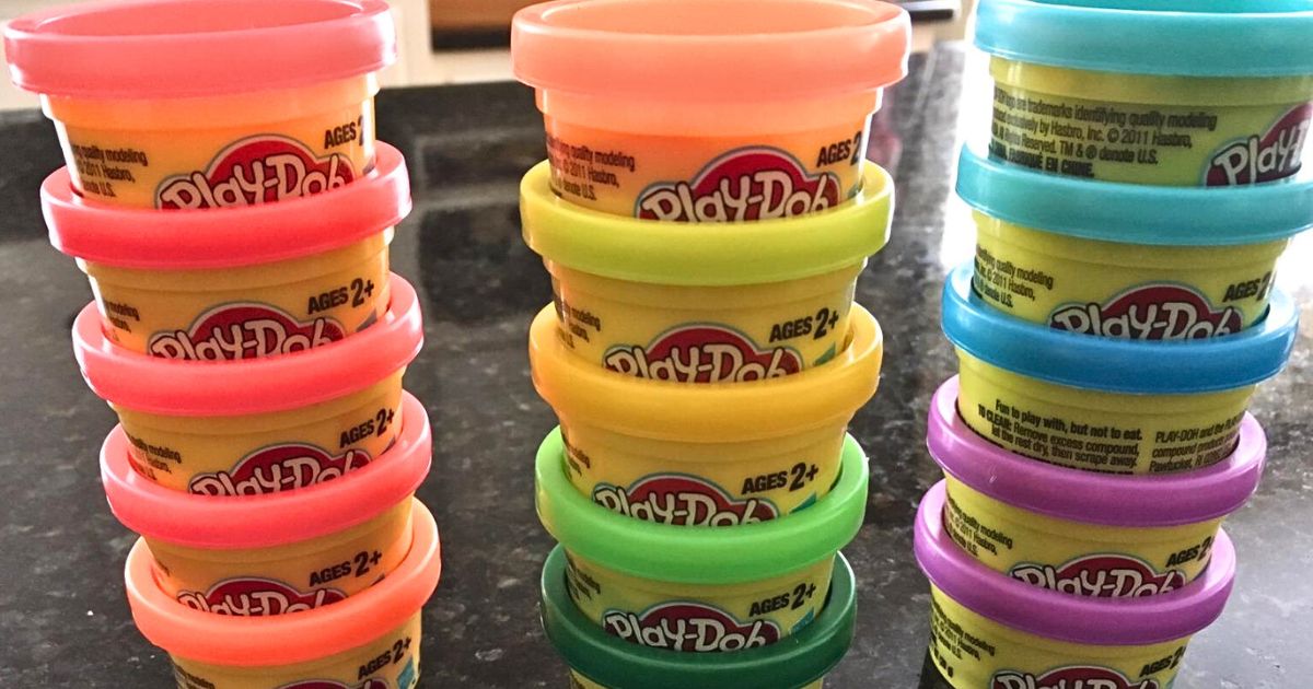 Play-Doh 15-Count Party Pack Only $4.71 on Walmart.online (Fun Valentine’s Day Favors)