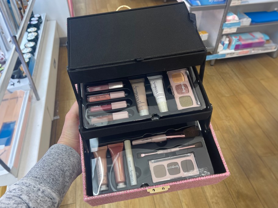 hand holding ULTA Beauty Box- So Posh Edition