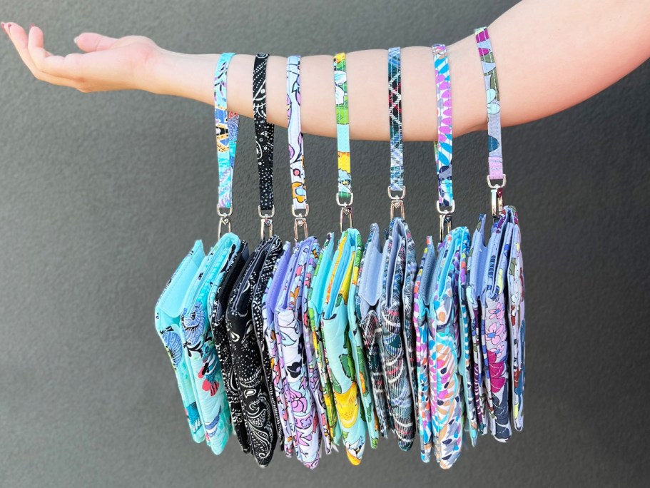 Up to 90% Off Vera Bradley Outlet | Wristlets & Crossbody Bags from $12.99 (Reg. $109)