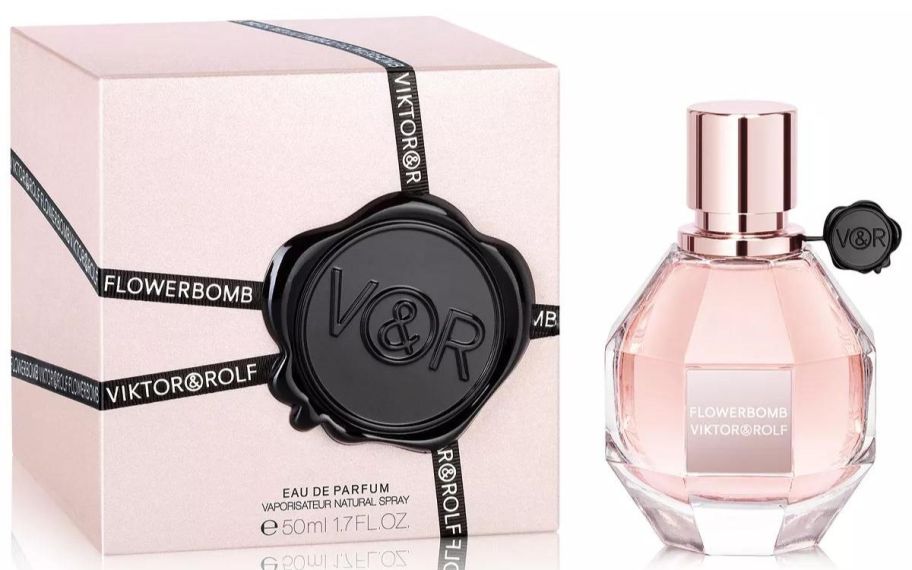 Viktor & Rolf Flowerbomb Eau de Parfum and a box