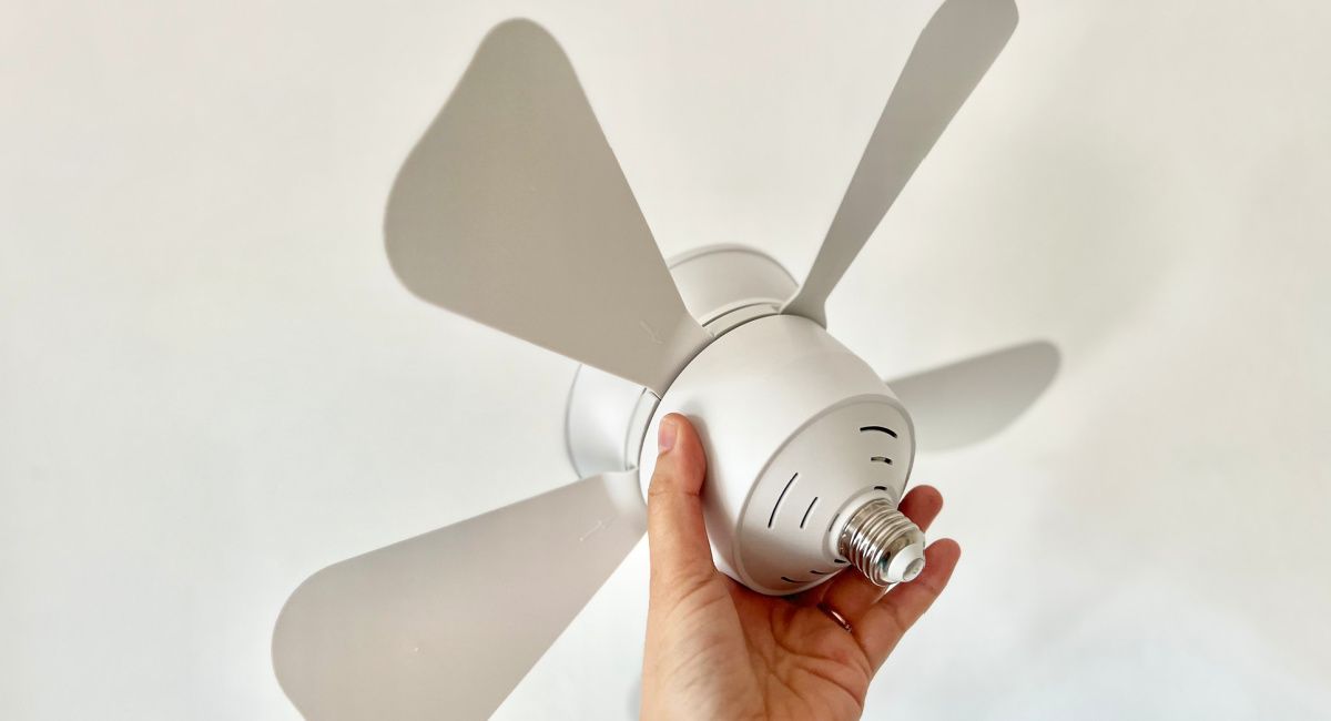 Socket Ceiling Fan Only $15.99 on Amazon (Screws In Like a Light Bulb)