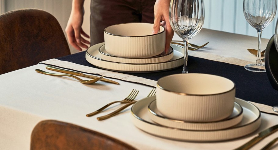 Thyme & Table 12-Piece Stoneware Dinnerware Set Just $24.98 on Walmart.online (Reg. $50)