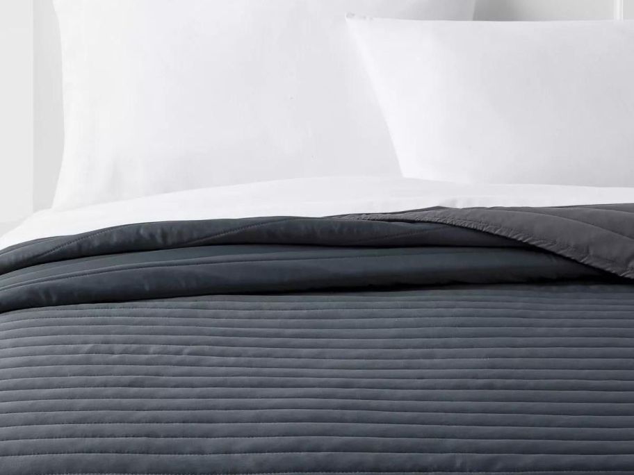 Room Essentials Satin Quilt Full/Queen in Dark Gray 