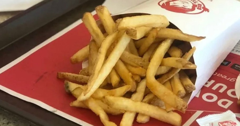 wendys fries on tray