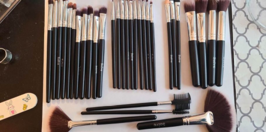 Huge 32-Piece Makeup Brush Set Only $6.99 on Amazon