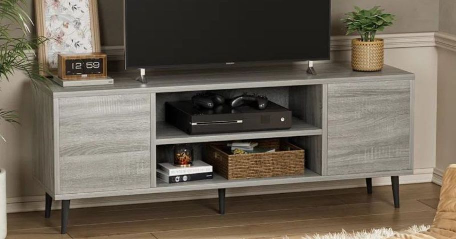 Wade Logan Aronoff 58'' Media Console