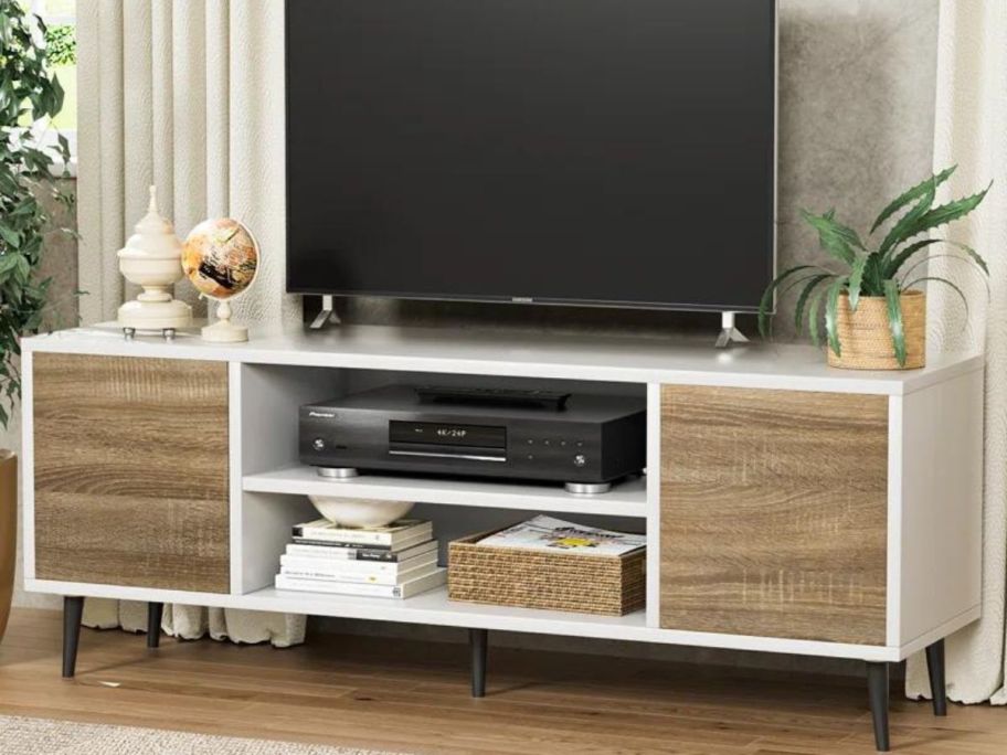 Wade Logan Aronoff 58'' Media Console