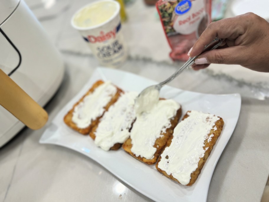 adding sour cream to hash browns