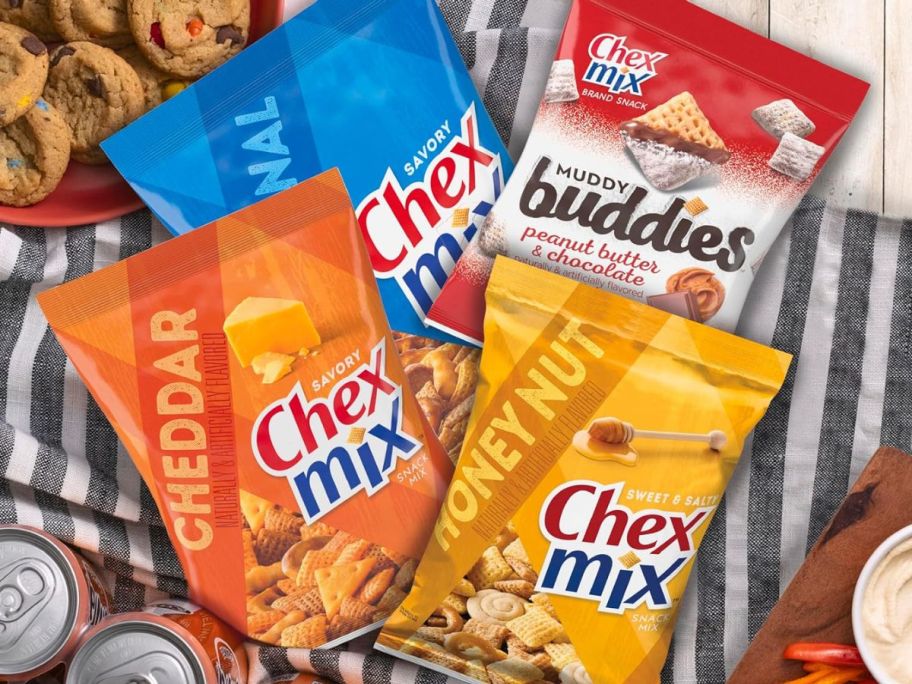 4 chex mix snack bags