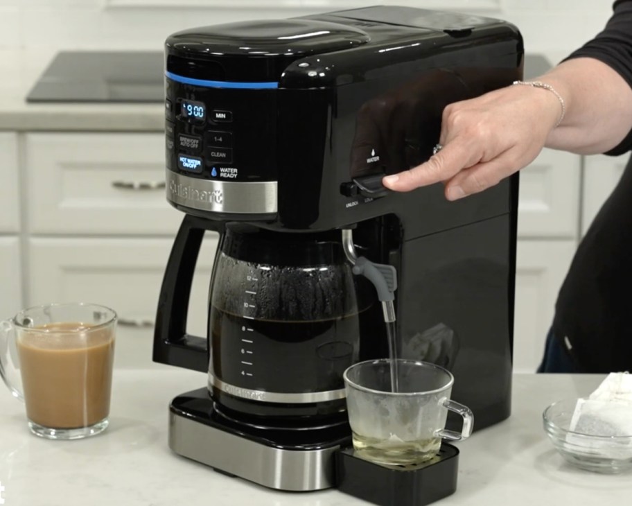 hand pressing coffee maker