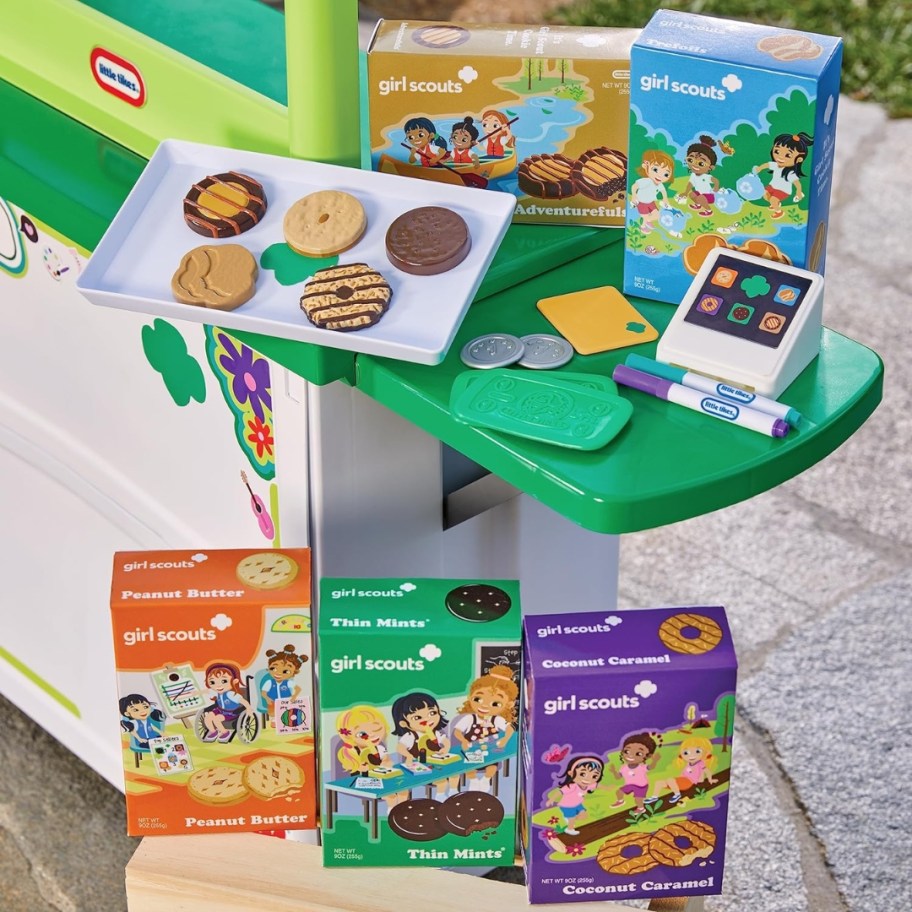 Girl Scout cookie toys and accessories that onlinee with the Little Tikes Girl Scout Cookie Booth