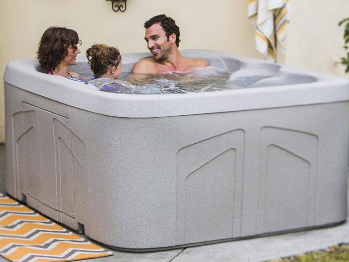 Up to 50% Off Hot Tubs & Saunas on HomeDepot.online + Free Delivery – Today Only