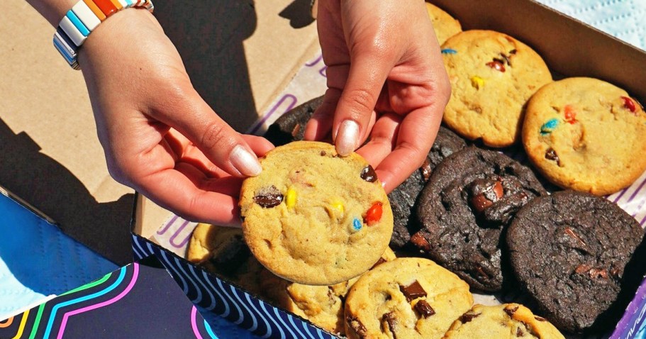 FREE Insomnia Cookie – Today Only at 8PM!