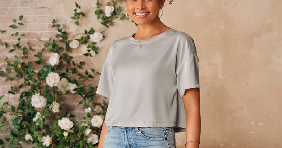 Women’s Satin Cropped T-Shirt