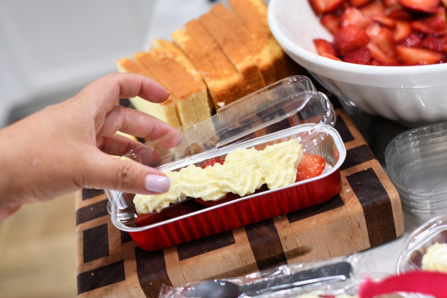 adding a lid to mini strawberry shortcake