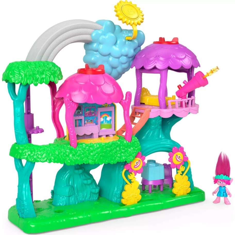 large Trolls tree playhouse set with toy Trolls dolls