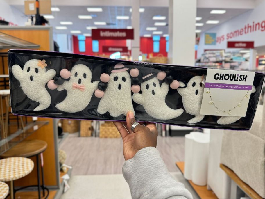 6 feet of plush ghost garland