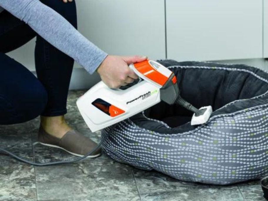 Bissell PowerFresh Pet Lift-Off 2-in-1 Scrubbing & Sanitizing Mop attachment cleaning pet bed