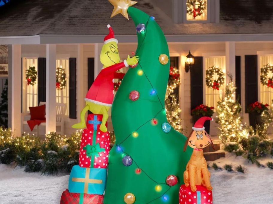 Dr. Seuss 10' Pre-Lit Inflatable Grinch and Max 