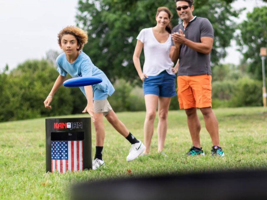 Kan Jam Game Set outside with family playing