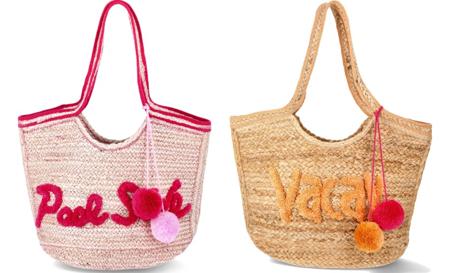 jute beach bags that say "pool side" and "vacay"