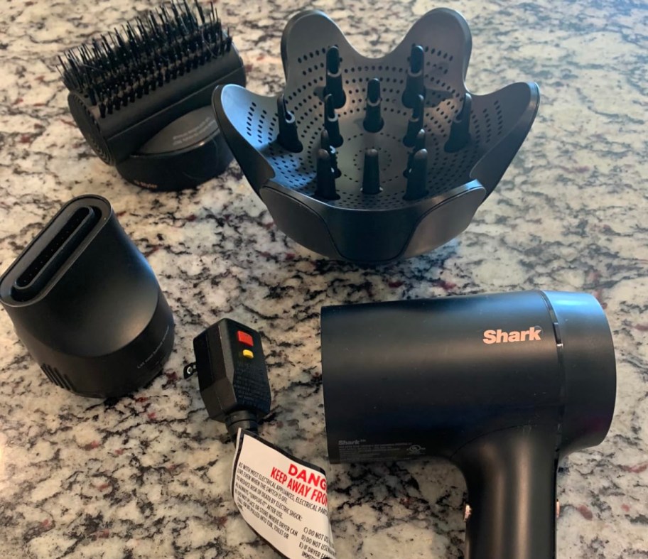 Stark blowdryer with attachments