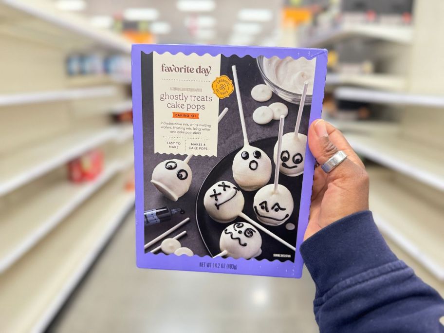 Target Favorite Day Ghostly Treat Cake Pops