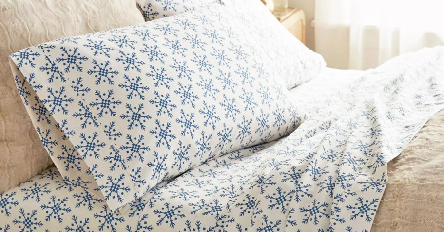 Get 50% Off Target Threshold Bedding | Holiday Sheet Sets from $15 (Reg. $30)