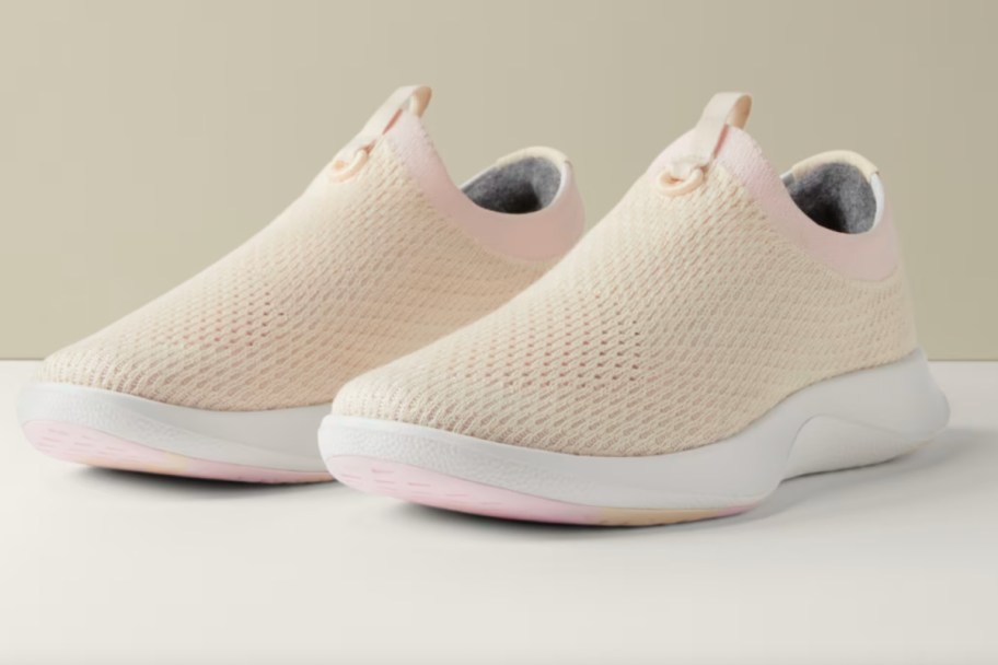 light peach running shoes