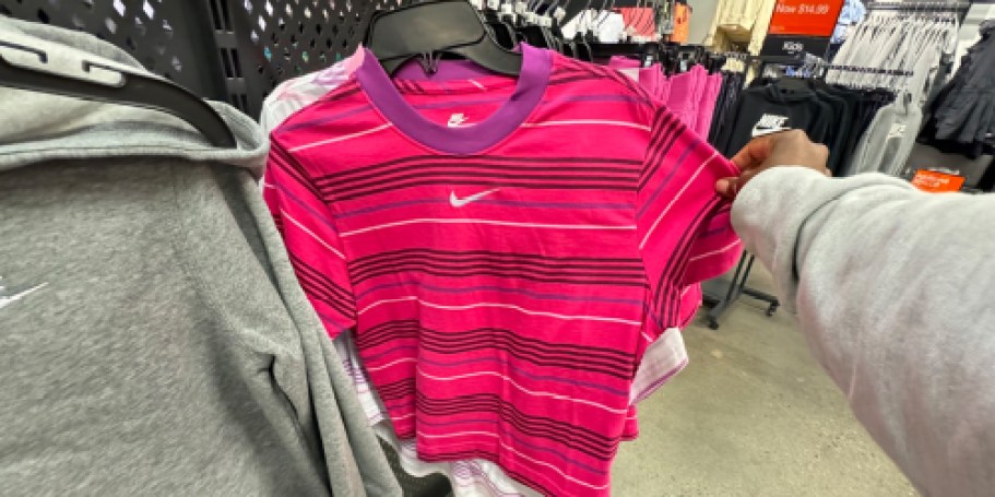 Nike Clothes Under $15 – Shirts, Hoodies & More!