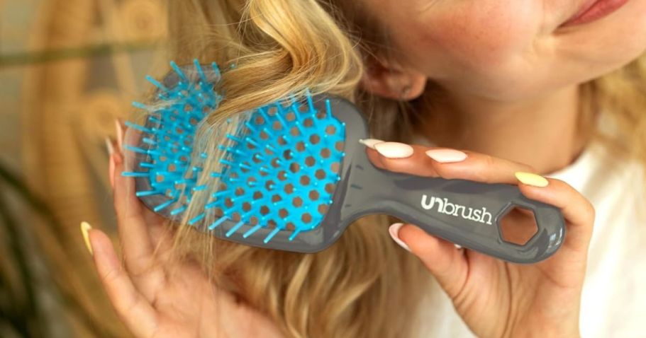 UNbrush Detangling Brush Just $13 on Amazon (Reg. $18) | Great for Wet & Dry Hair