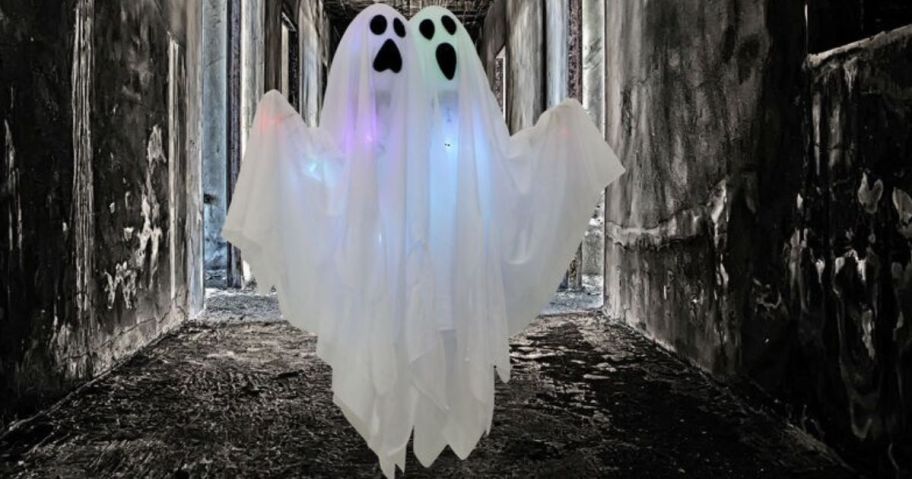 Haunted Hill Farm Animatronic Color Changing Ghosts