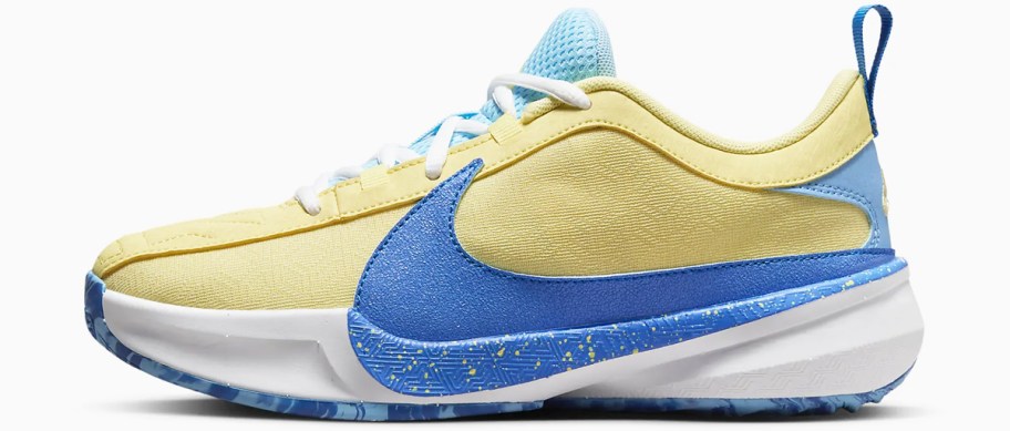 yellow and blue nike basketball shoe