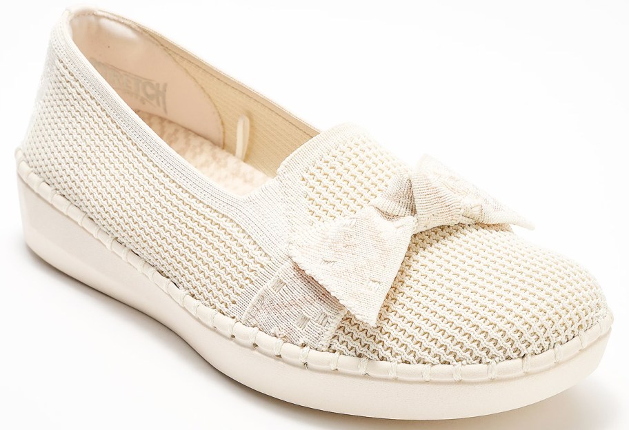 white knit slip-on flat with bow