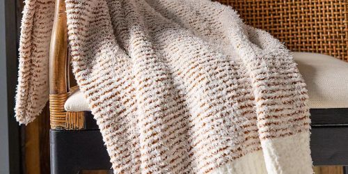 Cozy Throw Blankets Just $21 on Kohl’s.online | Get the Barefoot Dreams Style for Less