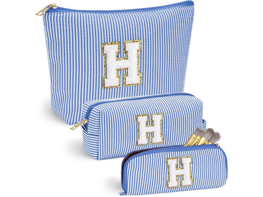 A Yoolife 3-Piece Cosmetic Bag Set in seersucker blue