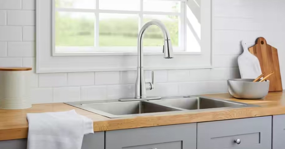 stainless steel kitchen faucet in kitchen