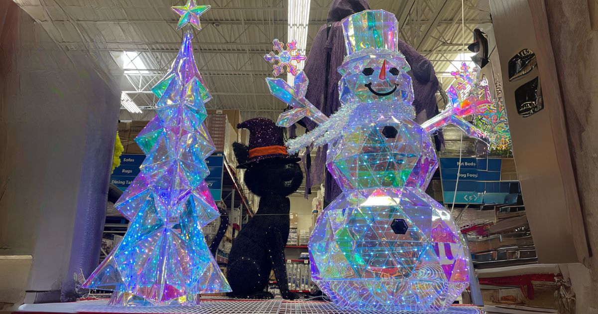 Check Out Sam’s Club Christmas Decor – Only 109 Days Until Santa Arrives!